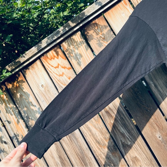 Schitt's Creek Patrick (Noah Reid) Limited Edition Tour Shirt NWOT Size MED - Picture 11 of 13